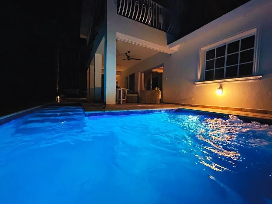 Villa Elisa 4Br With Pool Jacuzzi & Bbq Punta Cana