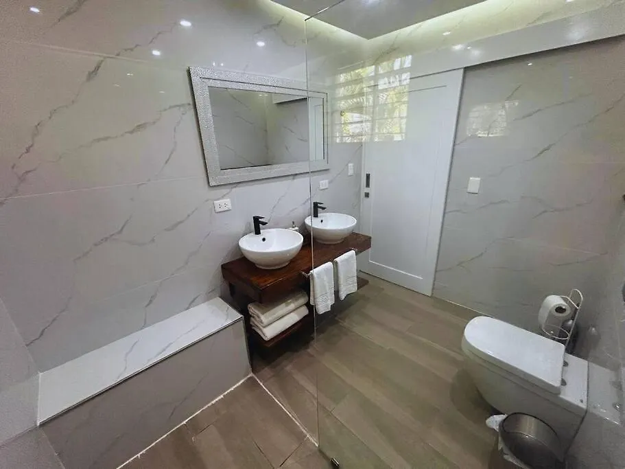 Villa Elisa 4Br With Pool Jacuzzi & Bbq 푼타 카나 0*,