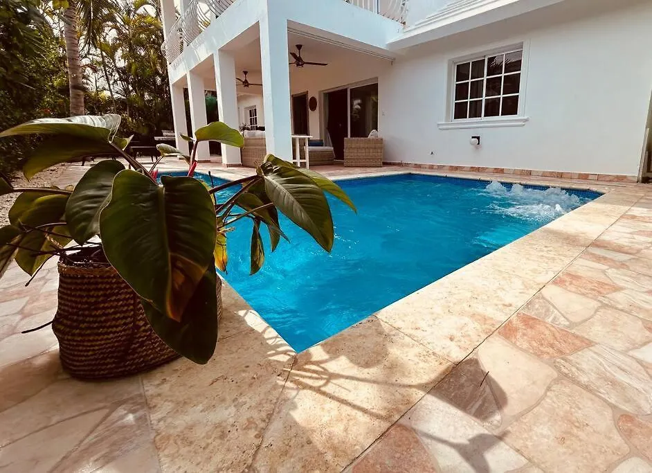 Villa Elisa 4Br With Pool Jacuzzi & Bbq 푼타 카나 0*,